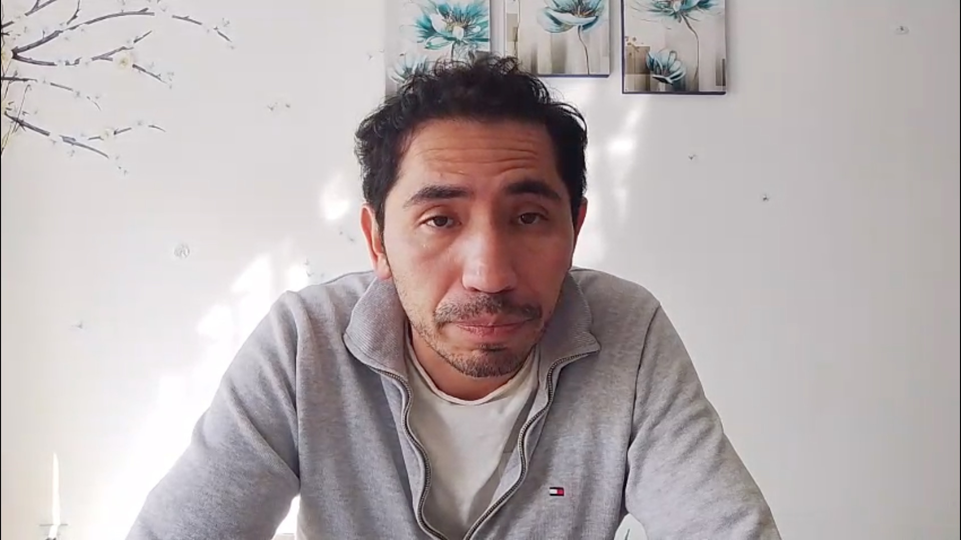 Video | Docente de la UASLP niega en video acusaciones de violencia y suspenden manifestaciones en su contra