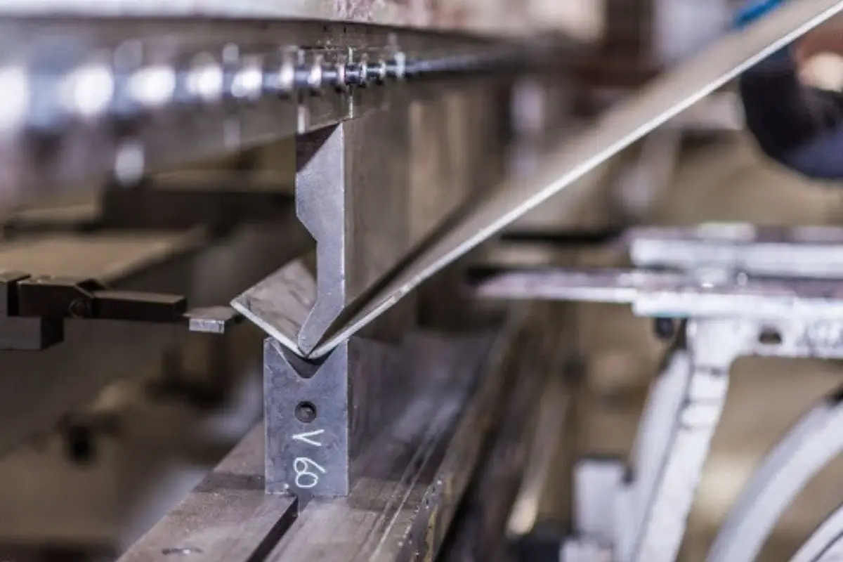 Casi 3 años después de iniciar operaciones empresa presenta MIA ante la Segam