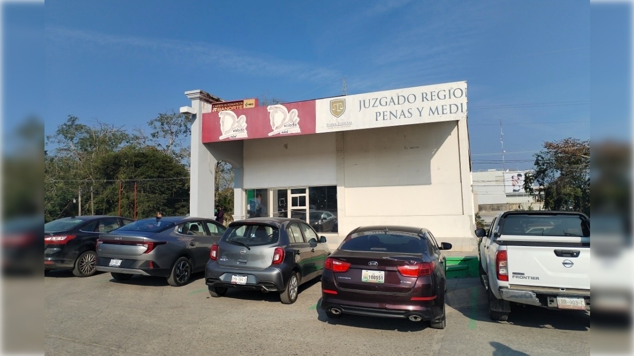 Tras una década de espera, familias confrontan a feminicida de Tamuín en audiencia