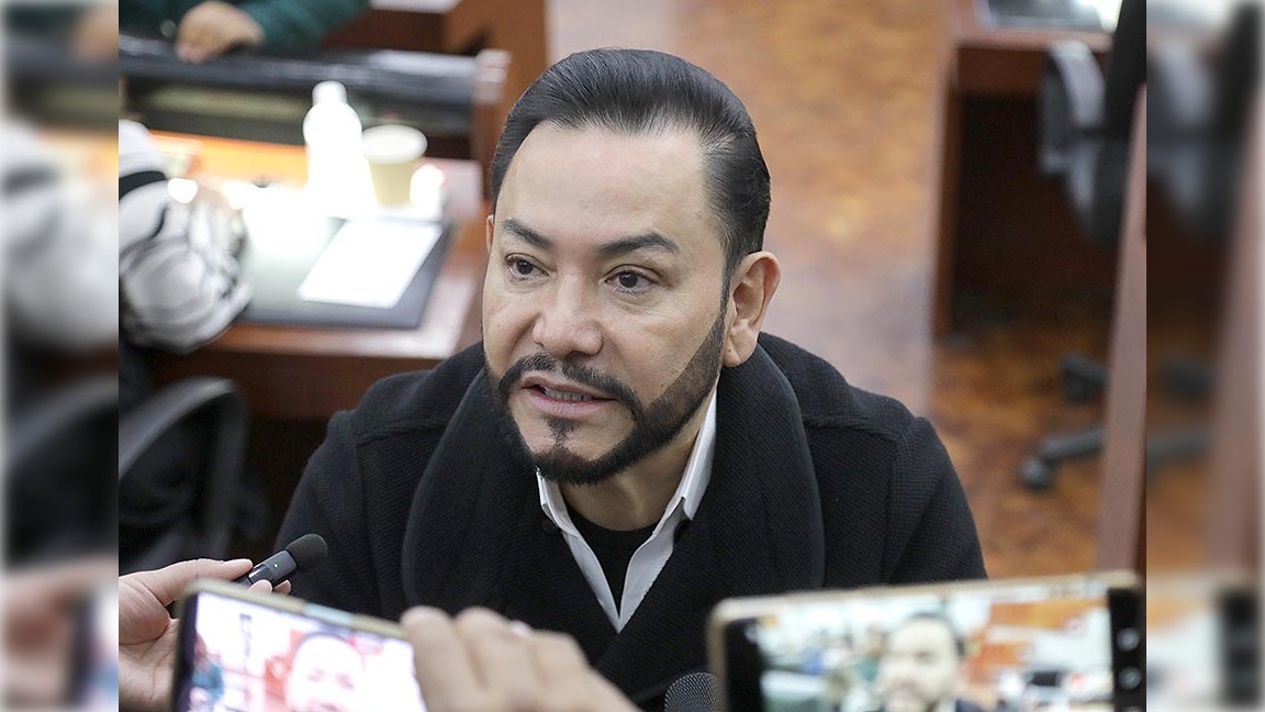 Serrano defiende manejo administrativo del Congreso ante observaciones del IFSE